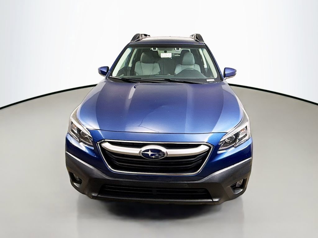 Used 2022 Subaru Outback Premium AWD/4WD image 2