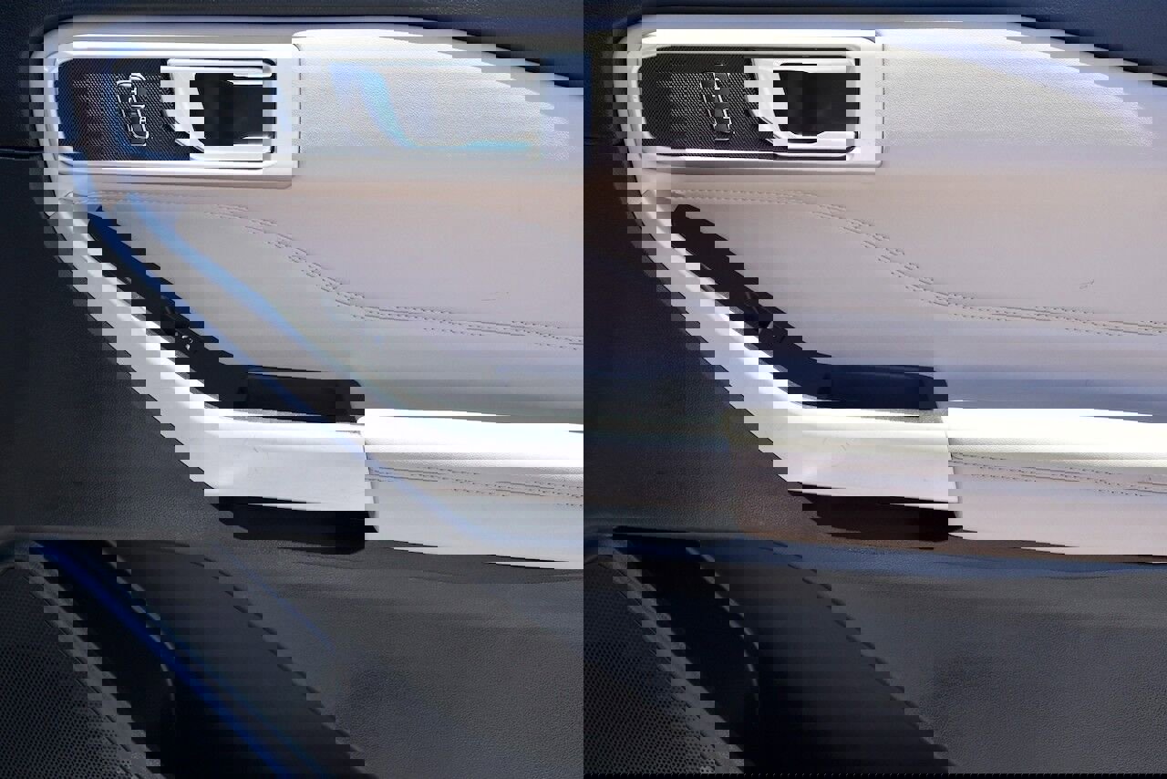 Used 2024 Ford Explorer XLT w/ Equipment Group 202A image 20