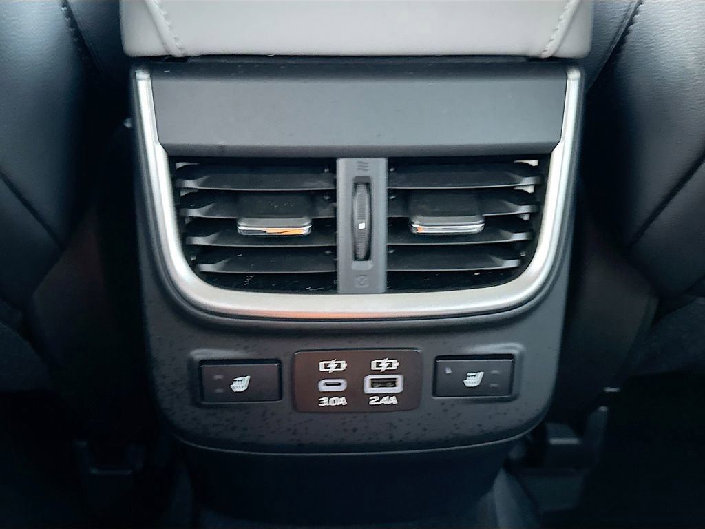 Certified 2025 Subaru Outback Limited image 35