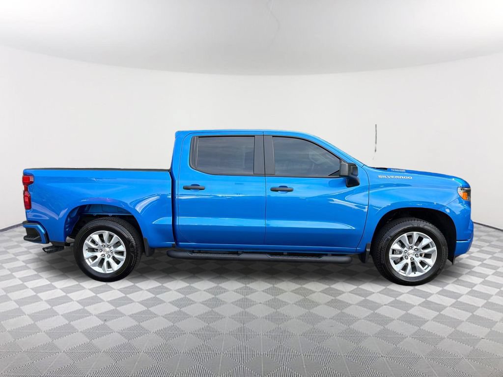 Used 2025 Chevrolet Silverado 1500 Custom RWD image 4
