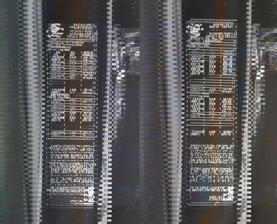 Used 2023 Land Rover Discovery Sport SE image 29