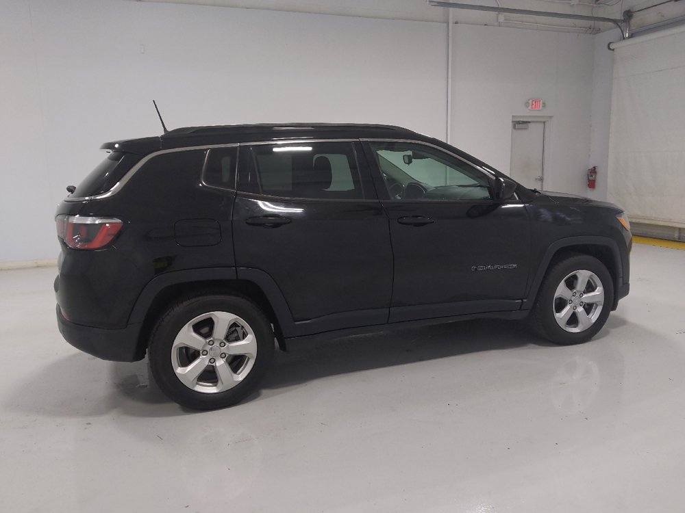 Used 2019 Jeep Compass Latitude w/ Cold Weather Group FWD image 10