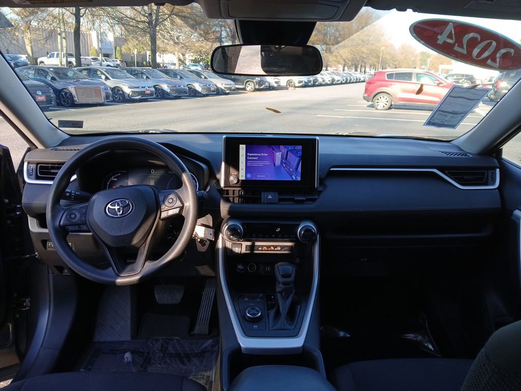 Used 2024 Toyota RAV4 LE image 12
