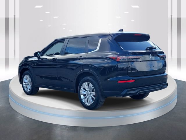 New 2026 Mitsubishi Outlander ES image 4