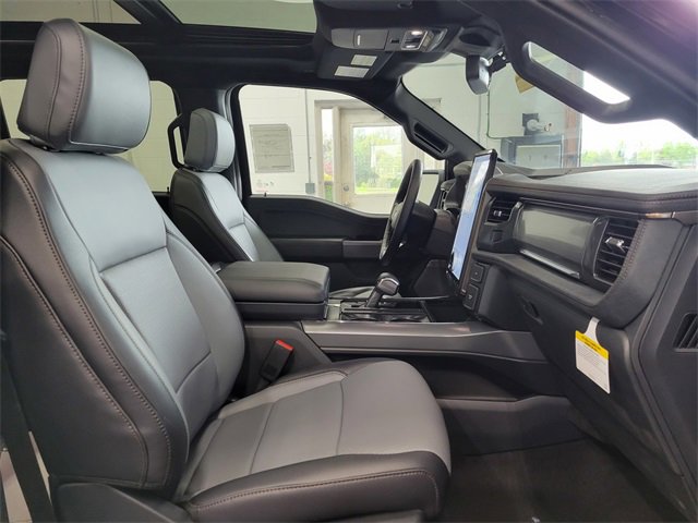 New 2025 Ford F150 Lightning Lariat image 19