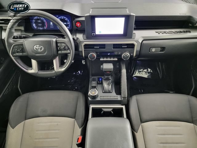 Used 2024 Toyota Tacoma TRD Sport AWD/4WD image 19