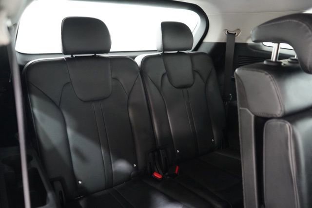 Used 2024 Kia Sorento S image 37