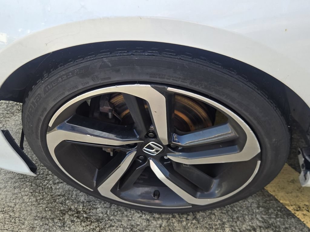 Used 2018 Honda Accord Sport image 7