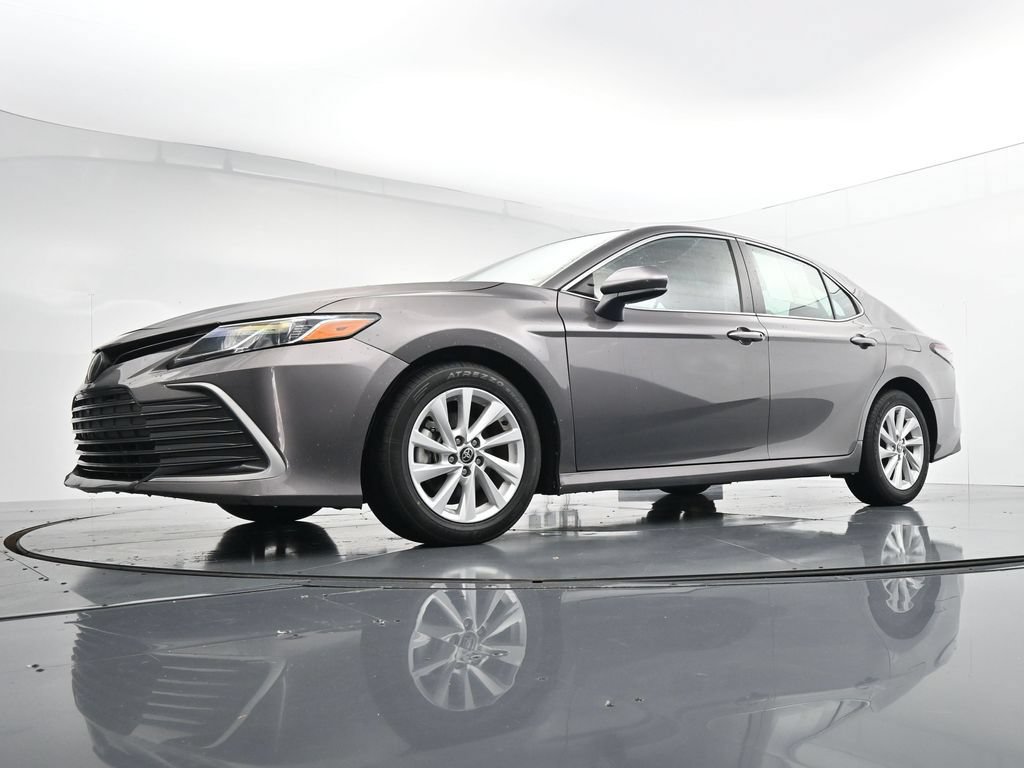 Used 2024 Toyota Camry LE FWD image 35