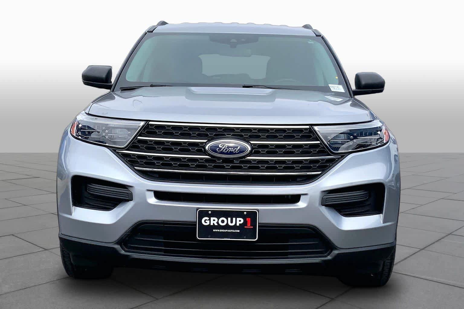 Used 2022 Ford Explorer XLT w/ Class IV Trailer Tow Package RWD image 4