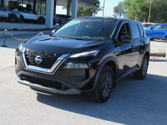 Used 2023 Nissan Rogue S image 5