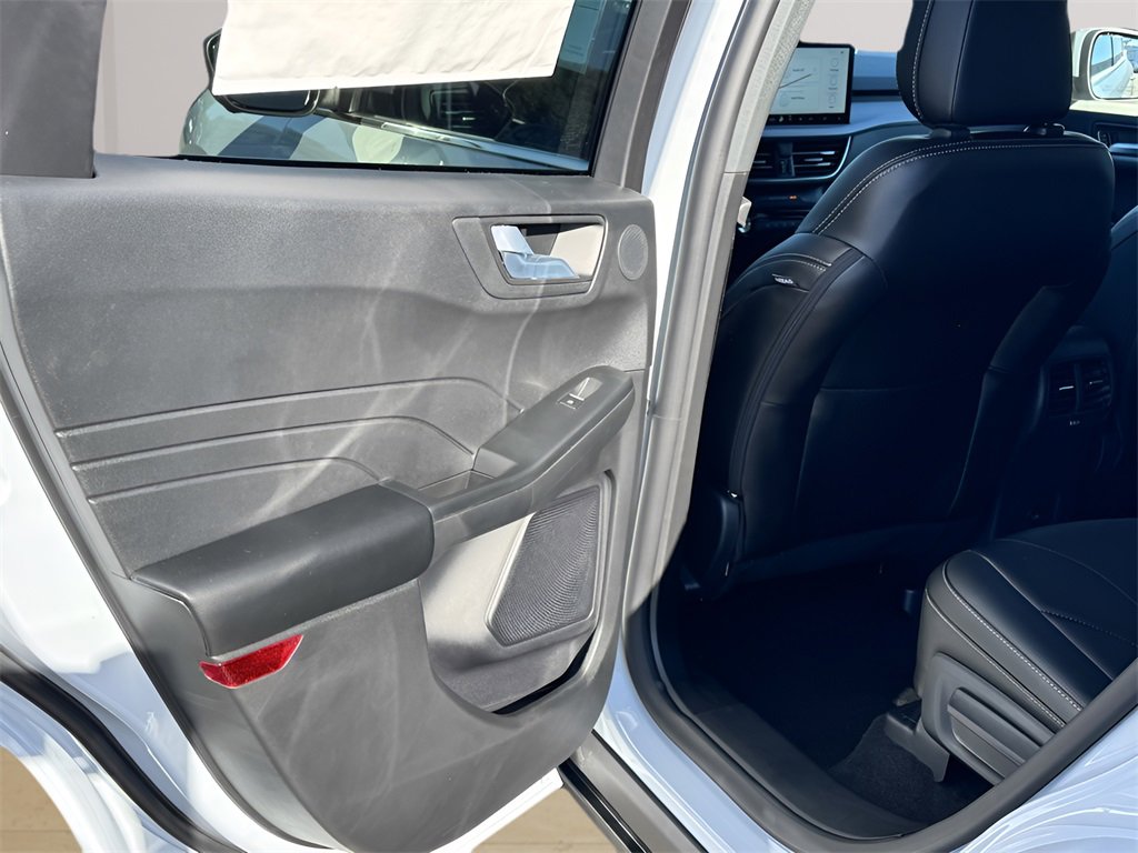 New 2026 Ford Escape Platinum w/ Premium Technology Package image 32