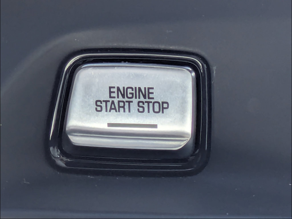 Used 2020 Chevrolet Camaro ZL1 RWD image 35