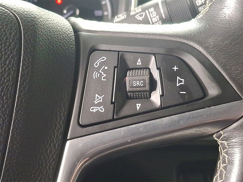 Used 2022 Buick Encore Preferred w/ Safety Package image 22