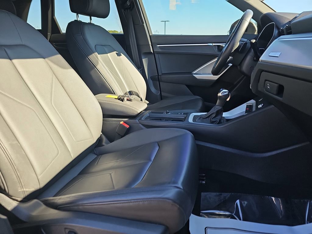 Used 2021 Audi Q3 2.0T Premium w/ Convenience Package image 13