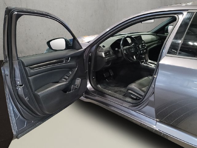 Used 2020 Honda Accord Sport image 35