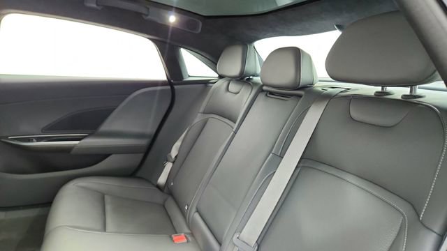 Used 2024 Lucid Air Touring AWD/4WD image 29