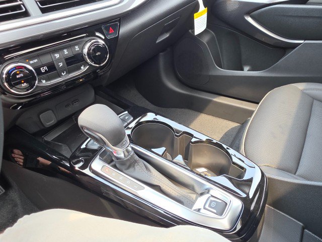 New 2026 Chevrolet Trax ACTIV w/ Sunroof Package FWD image 40