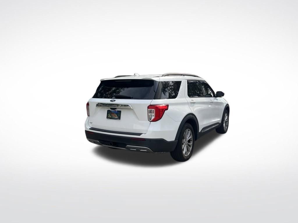 Used 2023 Ford Explorer XLT w/ Equipment Group 202A RWD image 5