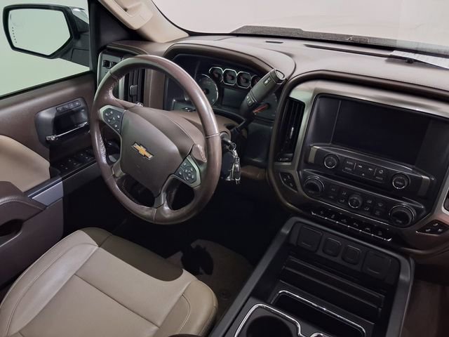 Used 2018 Chevrolet Silverado 1500 LTZ Z71 w/ LTZ Plus Package AWD/4WD image 16