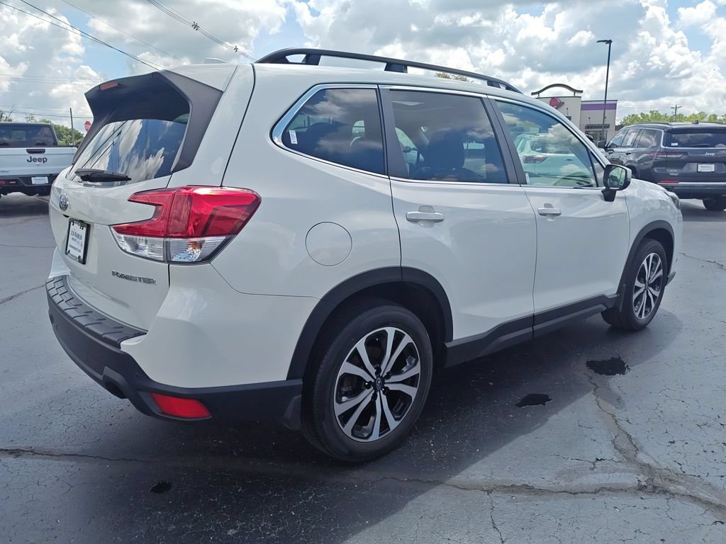 Used 2023 Subaru Forester Limited AWD/4WD image 5