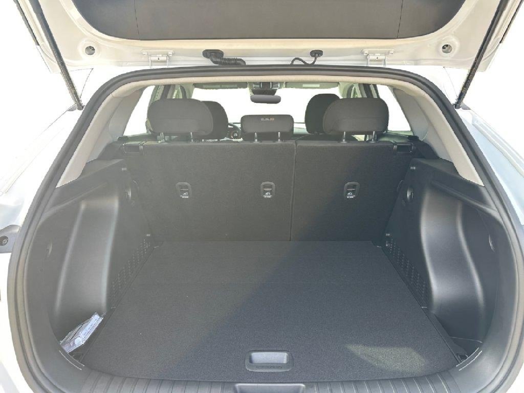 New 2027 Hyundai Kona SE FWD image 23