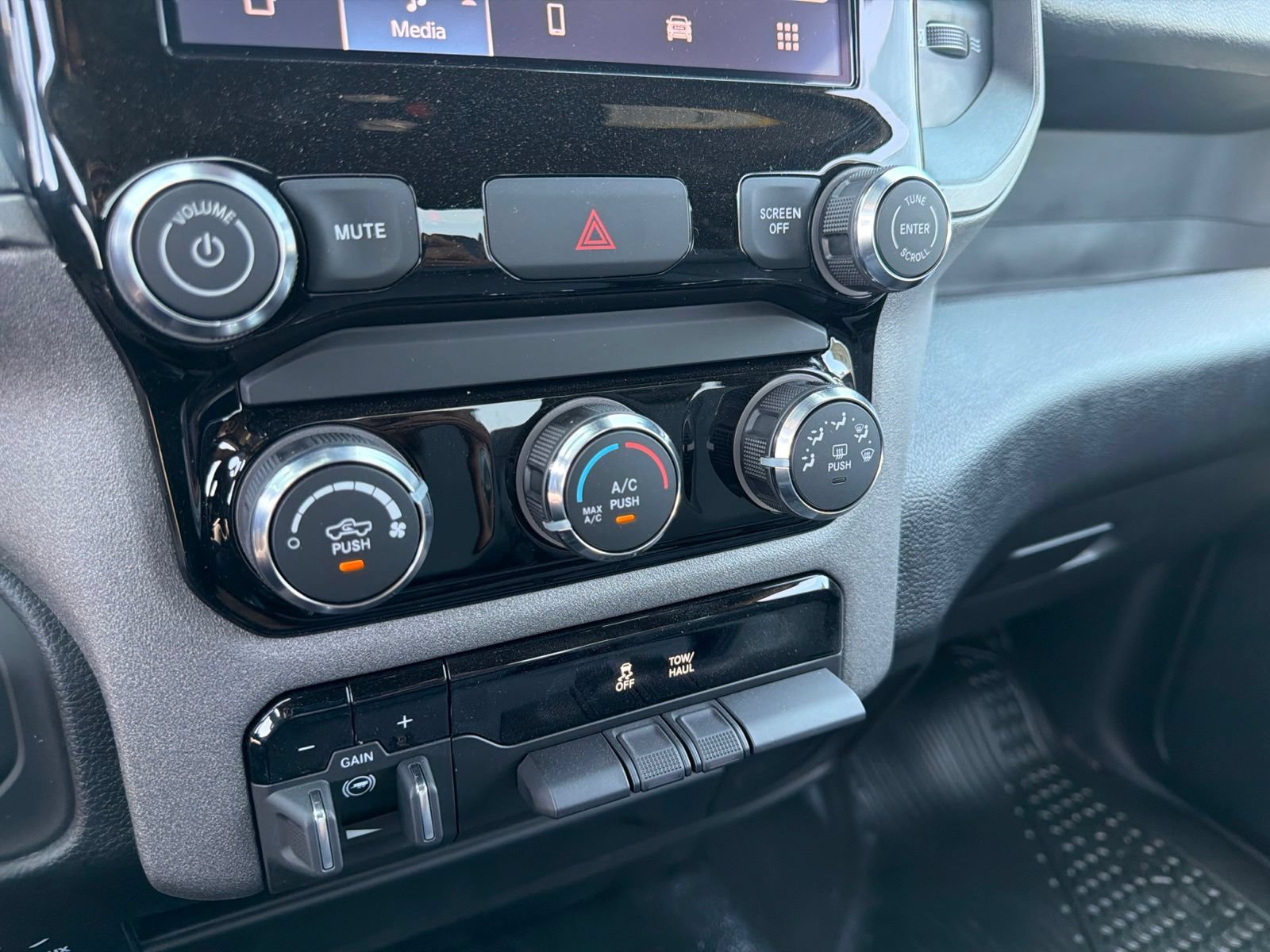 New 2027 RAM 2500 Tradesman AWD/4WD image 20