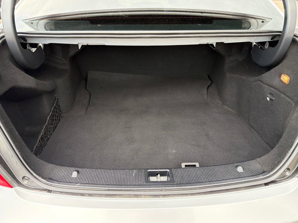 Used 2013 Mercedes-Benz C 250 Sedan image 20