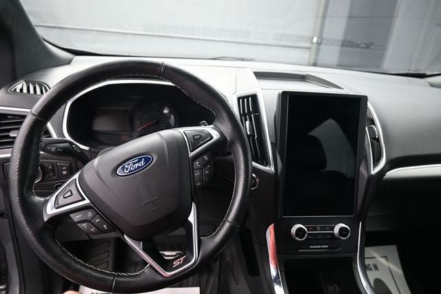 Used 2021 Ford Edge ST w/ Equipment Group 401A AWD/4WD image 19