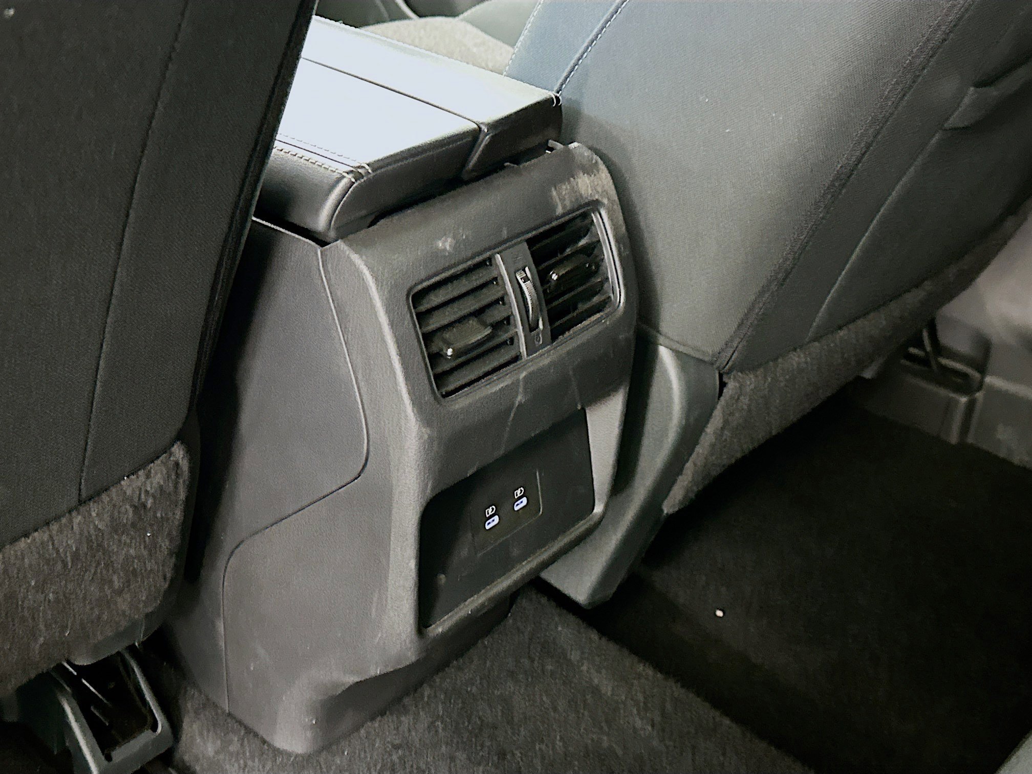 Used 2025 Nissan Rogue SV image 27