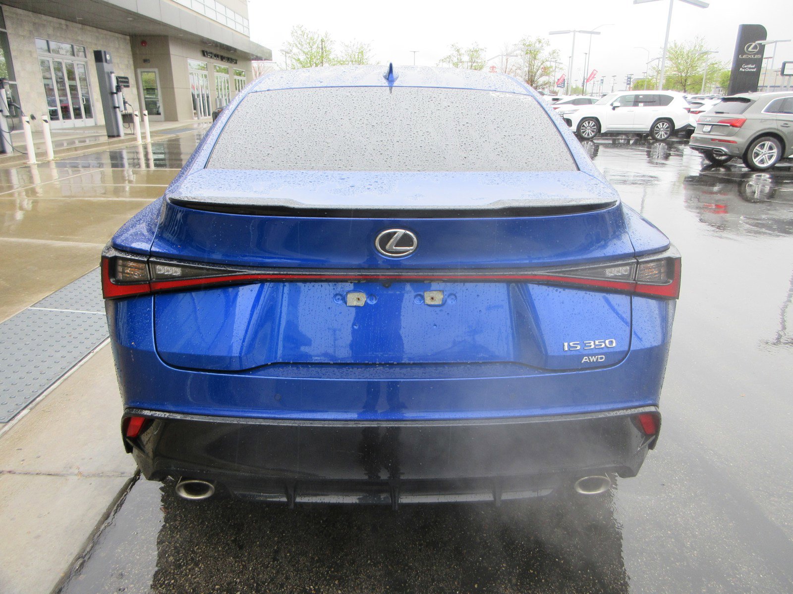 Used 2024 Lexus IS 350 F Sport w/ Memory Package image 8