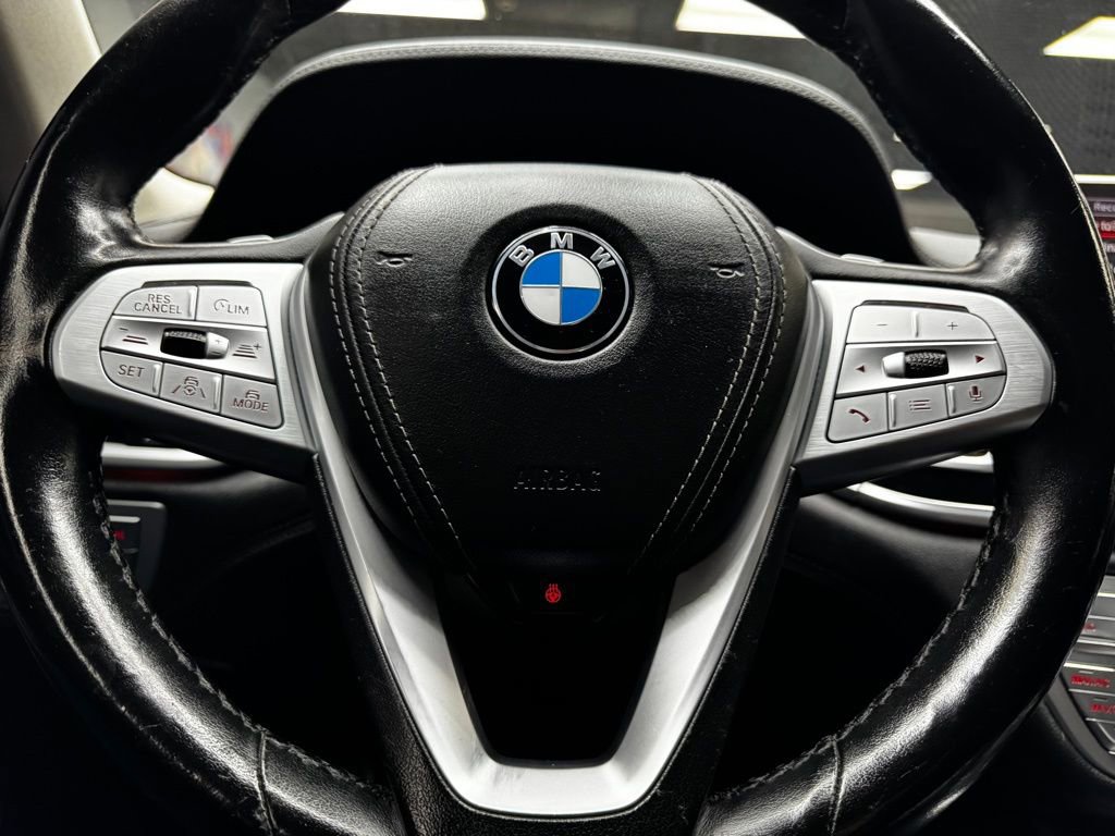 Used 2021 BMW 750i xDrive image 22