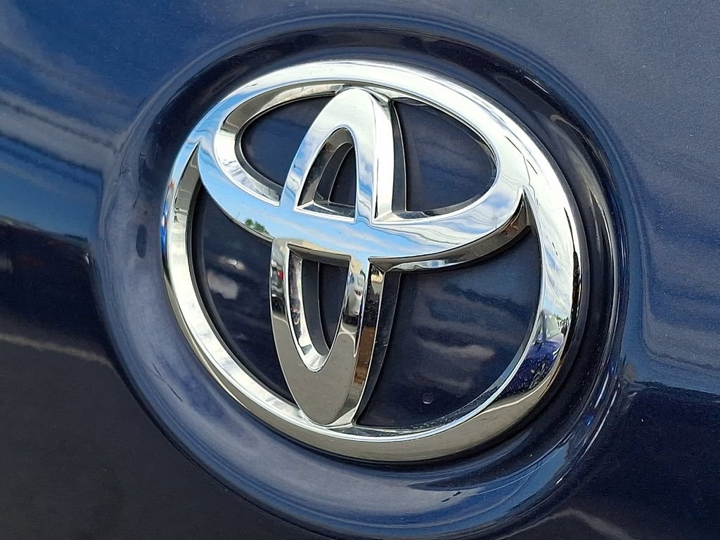 Certified 2020 Toyota Sienna XLE w/ XLE Navigation Package FWD image 33