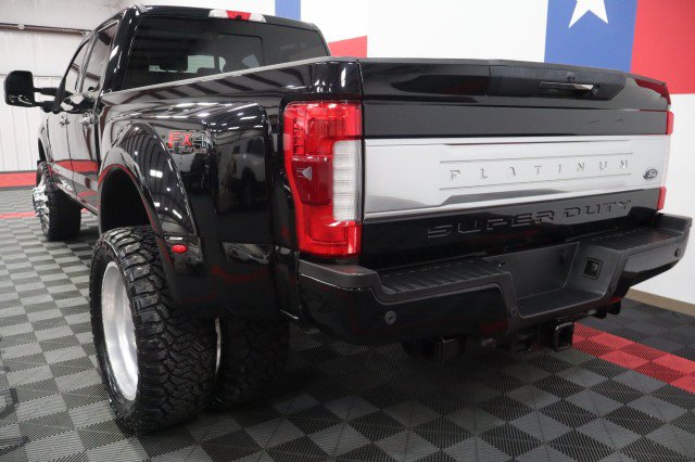 Used 2017 Ford F350 Platinum w/ Platinum Ultimate Package AWD/4WD image 16