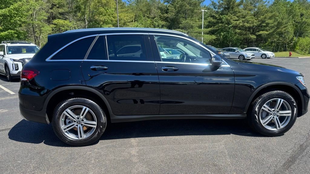 Used 2022 Mercedes-Benz GLC 300 4MATIC image 5