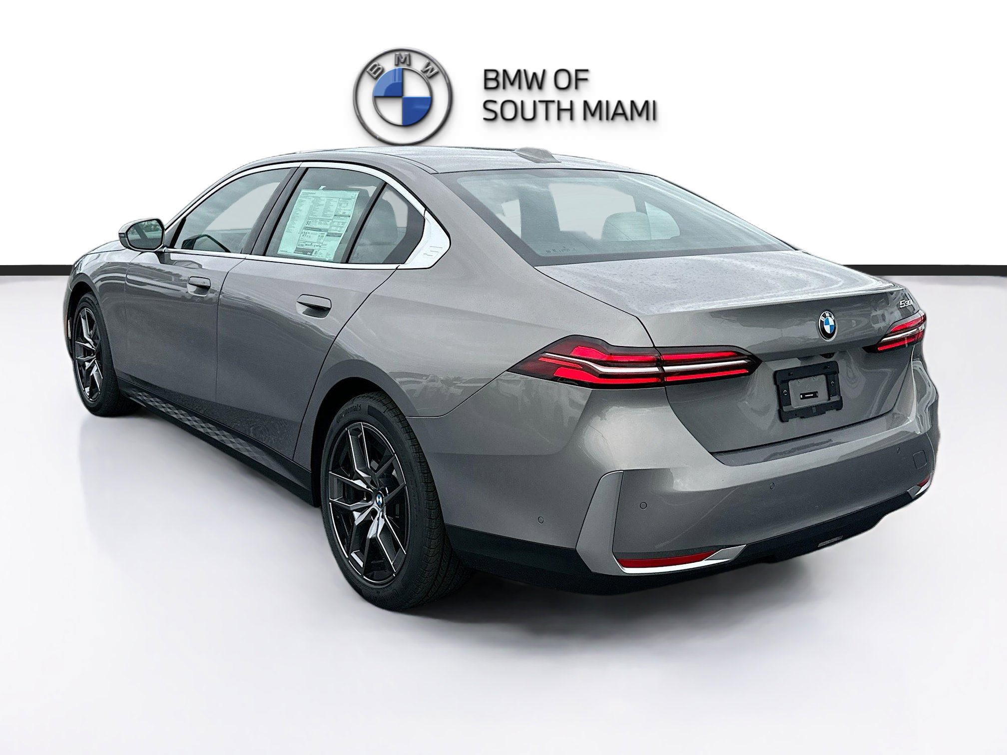 New 2026 BMW 530i w/ Convenience Package image 4
