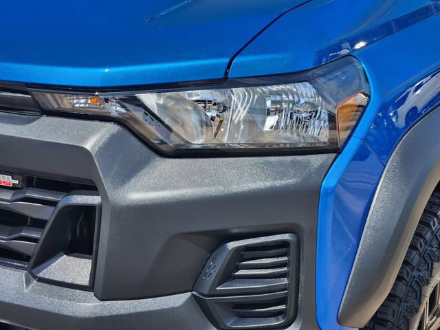 Used 2024 Chevrolet Colorado Trail Boss w/ Advanced Trailering Package AWD/4WD image 9