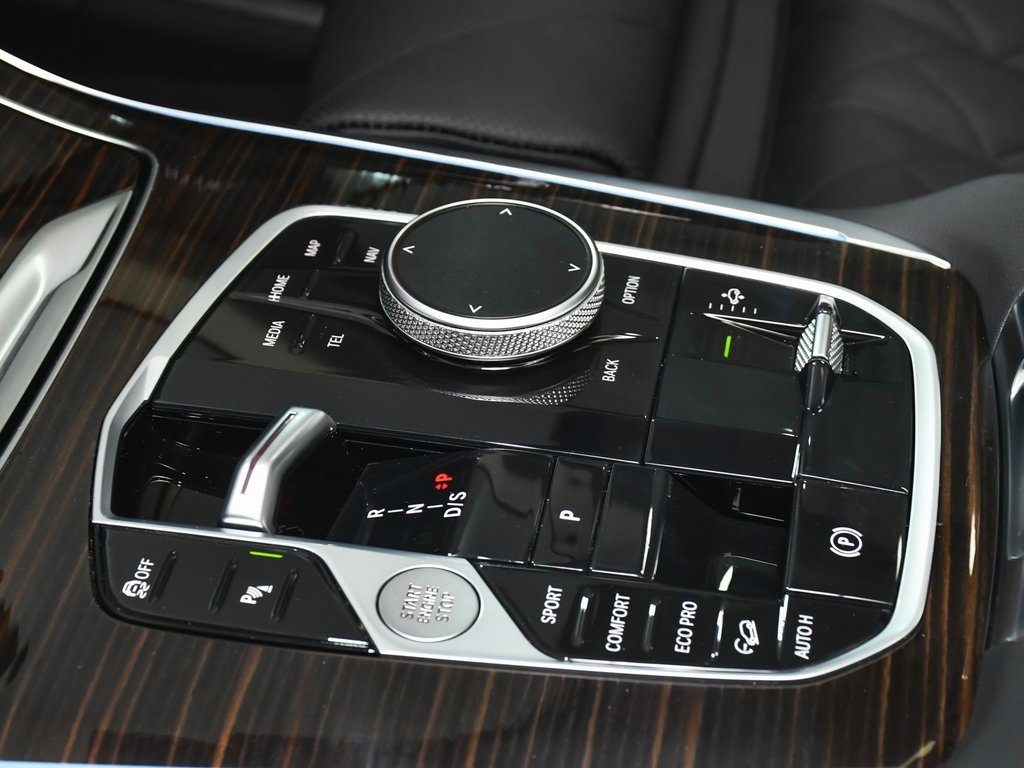 Used 2026 BMW X7 xDrive40i image 53