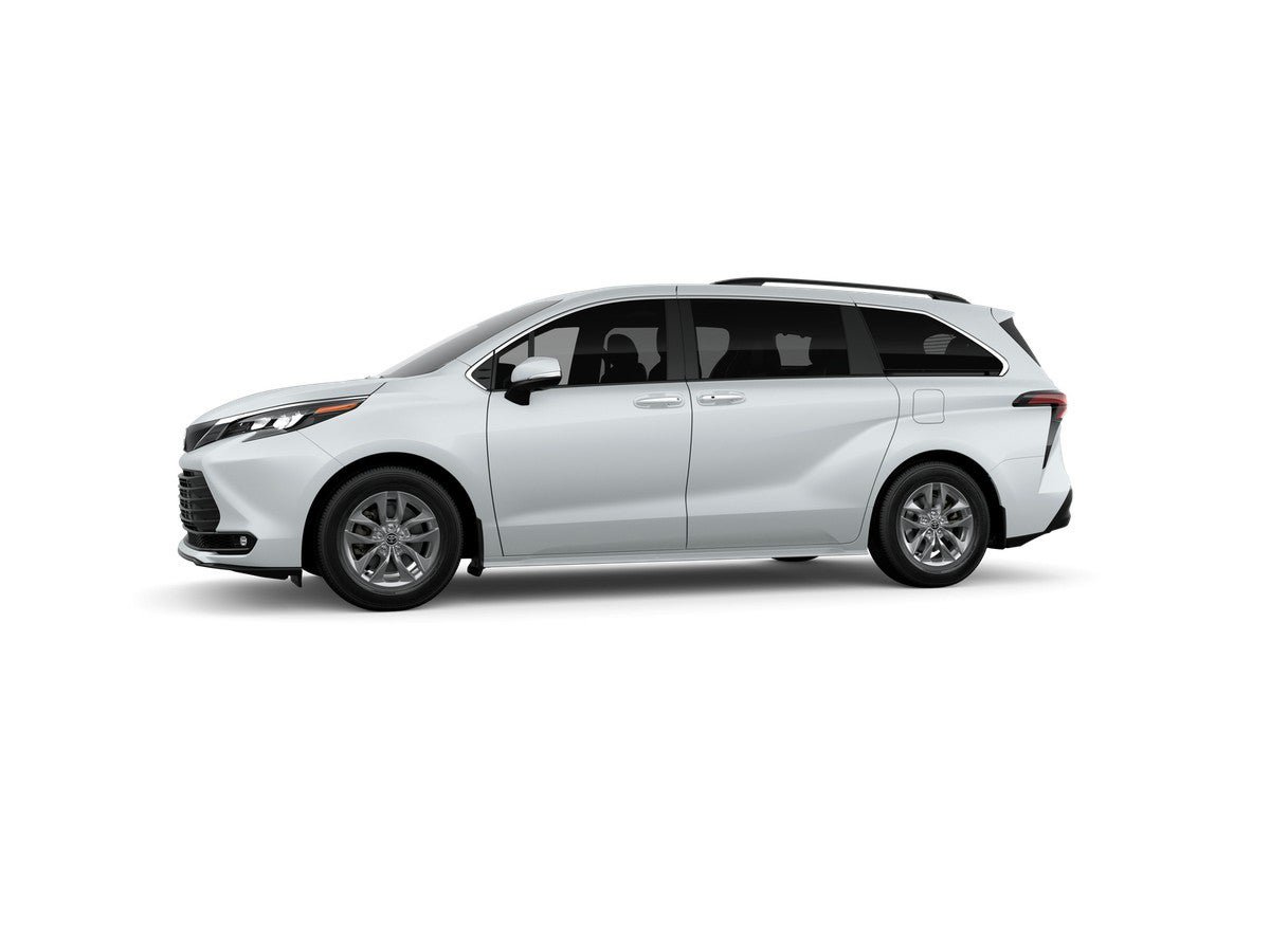 New 2026 Toyota Sienna XLE AWD/4WD image 3