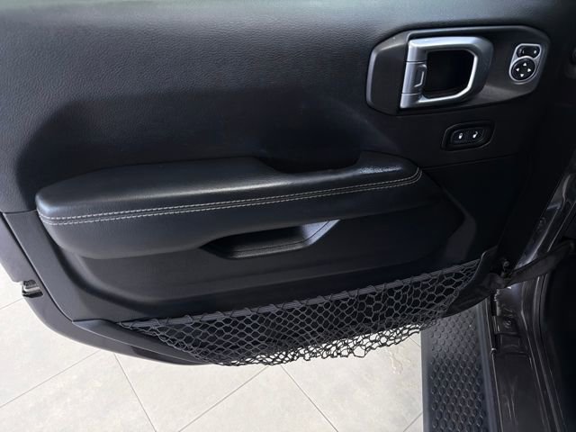 Used 2020 Jeep Wrangler Unlimited Sahara image 12