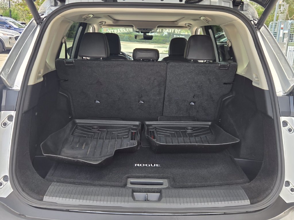 Used 2022 Nissan Rogue SL w/ SL Premium Package FWD image 13