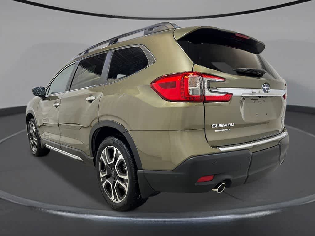 Used 2025 Subaru Ascent Touring AWD/4WD image 3