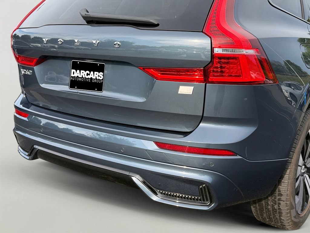 Certified 2024 Volvo XC60 T8 Core w/ Climate Package AWD/4WD image 10