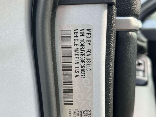 Used 2023 Jeep Grand Cherokee 4WD 4xe w/ MOPAR Finishing Package image 34
