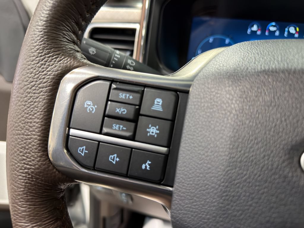 Used 2025 Ford F350 King Ranch w/ Chrome Package AWD/4WD image 27