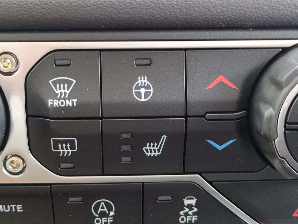 New 2025 Jeep Wrangler Sahara image 24