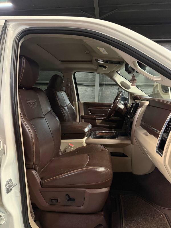 Used 2017 RAM 3500 Laramie Longhorn image 12