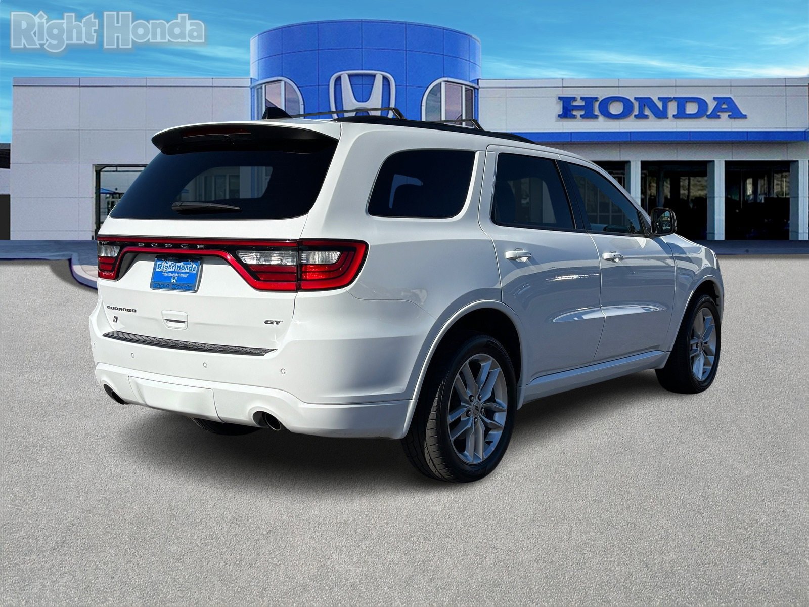 Used 2024 Dodge Durango GT image 6