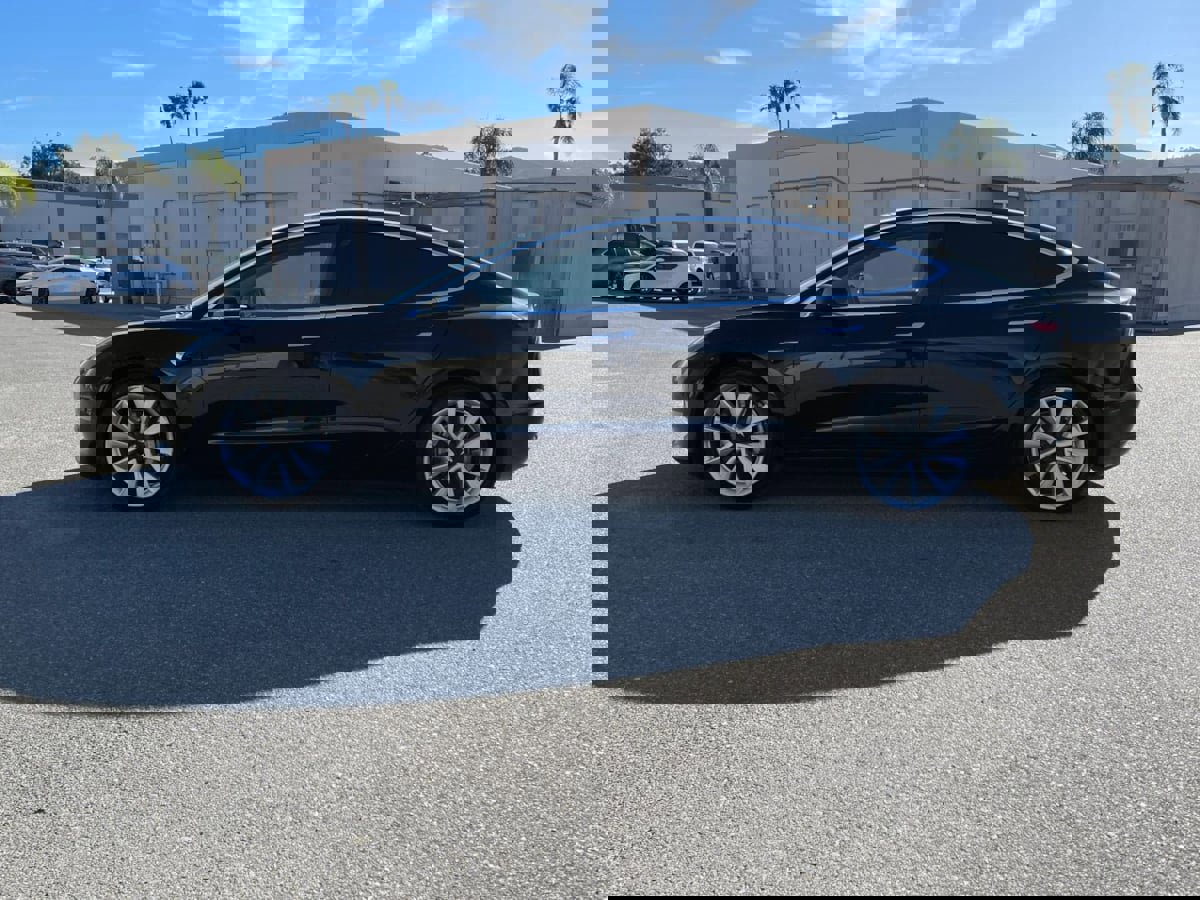 Used 2020 Tesla Model 3 Standard Range Plus image 8