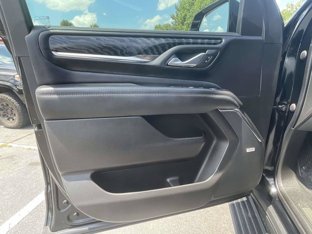 Used 2023 GMC Yukon Denali AWD/4WD image 24
